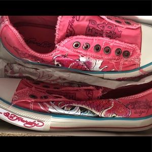 Ladies slip tennis shoes